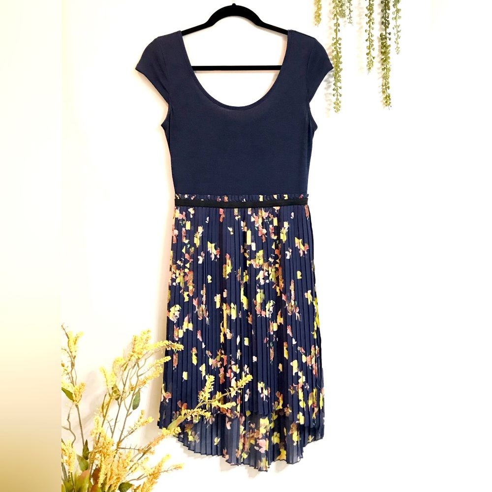 Xhilaration Navy Blue Pleated Floral Summer Dress